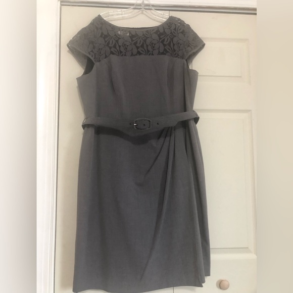 Jones Studio Dress -Bust 52